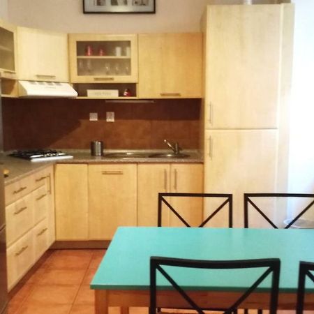 Apartment Mona - Old Town Μπρατισλάβα Εξωτερικό φωτογραφία
